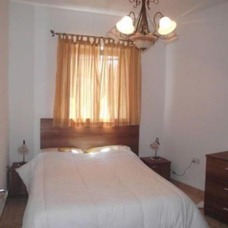 May Flower: Modern Flat Close To Airport/Bus Stops Tarxien Eksteriør billede