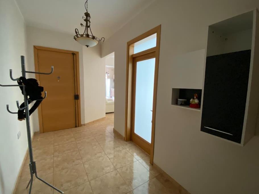 May Flower: Modern Flat Close To Airport/Bus Stops Tarxien Eksteriør billede
