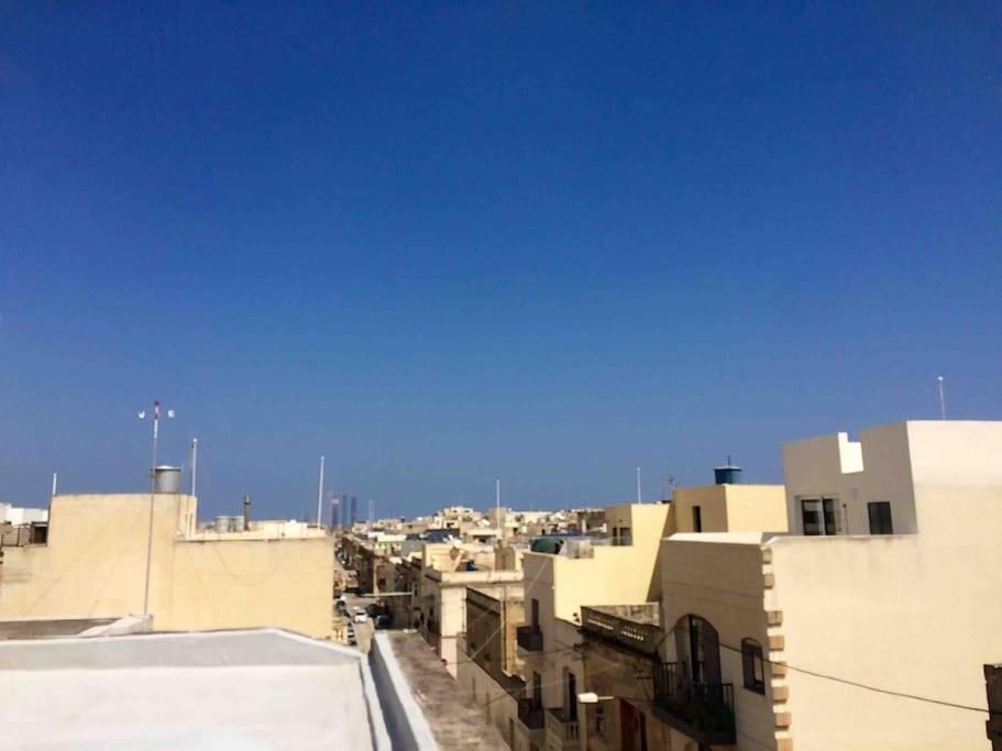 May Flower: Modern Flat Close To Airport/Bus Stops Tarxien Eksteriør billede